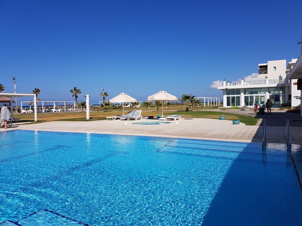 Aphrodite Beachfront Penthouse Apartment Ghaziveran Bagian luar foto
