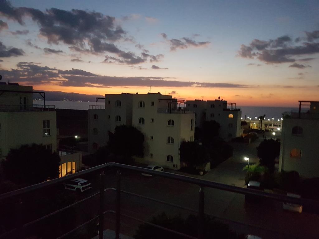 Aphrodite Beachfront Penthouse Apartment Ghaziveran Bagian luar foto