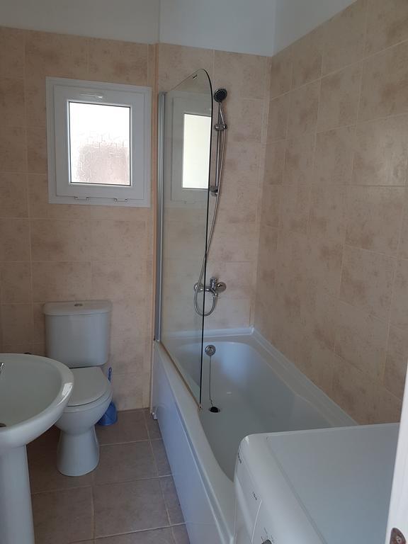 Aphrodite Beachfront Penthouse Apartment Ghaziveran Bagian luar foto